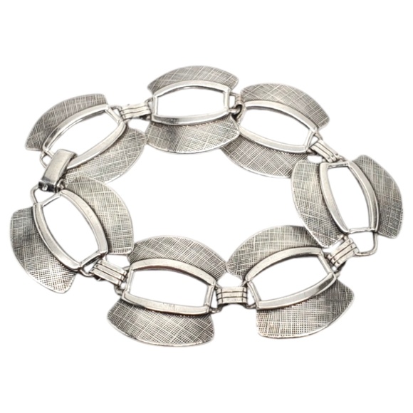 DANECRAFT Sterling Silver Textured Link Bracelet #17605 - Picture 2 of 6